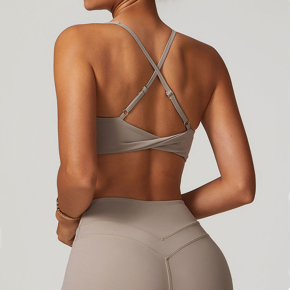 Juren-女性用スポーツブラ,フィットネスブラ,ホルター下 - Plunge Bra Push Up のレビューと価格